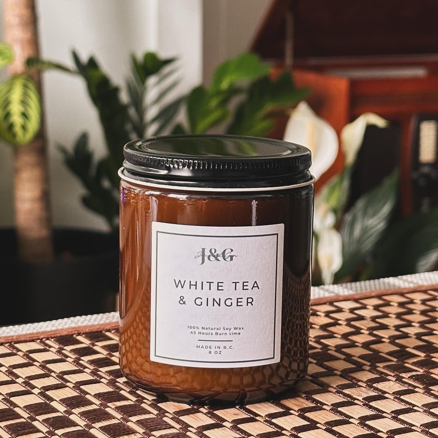 White Tea & Ginger Scented Soy Candle